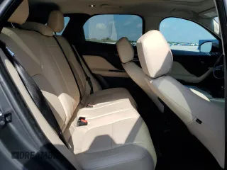 2018 Jaguar F-Pace 25t Premium z VIN SADCJ2FX5JA274806, wystawiony jako Copart lot #55439105 z przebiegiem 69 917 mil mil oraz Czysty tytuł • Clean title. Historia ofert i sprzedaży dostępna na DreamBid. Obrazek 11.