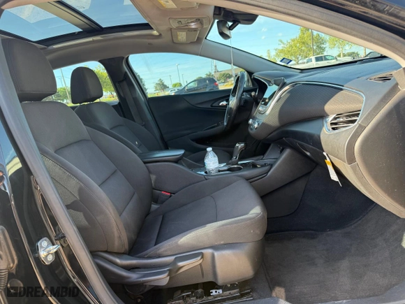 2018 Chevrolet Malibu LT with VIN 1G1ZD5ST3JF246712, listed as a Copart auction lot 54269195 with 134,093 mi miles and Clean Title. Bid and sale history available at carsss.com. Image 5.