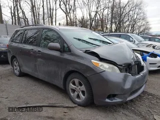 2015 Toyota Sienna LE AAS with VIN 5TDKK3DC6FS528608, listed as a IAAI auction lot 41492955 with 137,853 mi miles and . Bid and sale history available at DreamBid. Image 1.