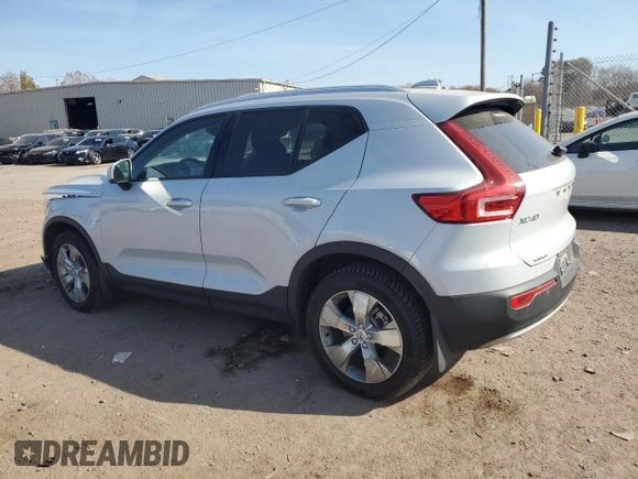 2022 Volvo XC40 Momentum with VIN YV4AC2HK2N2726416, listed as a Copart auction lot 77426764 with 84,997 mi miles and Salvage title. Bid and sale history available at DreamBid. Image 2.