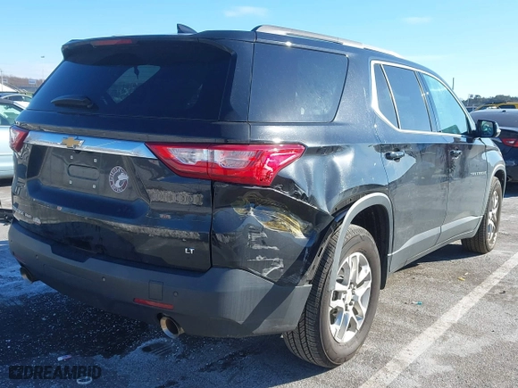 2020 Chevrolet Traverse LT Cloth with VIN 1GNEVGKWXLJ242835, listed as a IAAI auction lot 41251285 with 55,639 mi miles. Bid and sale history available at carsss.com. Image 4.