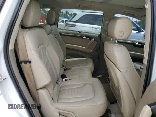 2013 Audi Q7 Premium Plus z VIN WA1LMAFE4DD000523, wystawiony jako Copart lot #60612425 z przebiegiem 190 132 mil mil oraz Czysty tytuł • Clean title. Historia ofert i sprzedaży dostępna na DreamBid. Obrazek 11.
