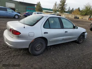 2002 Chevrolet Cavalier with VIN 1G1JC524327483172, listed as a Copart auction lot 77843944 with 176,902 mi miles and Clean Title. Bid and sale history available at carsss.com. Image 3.