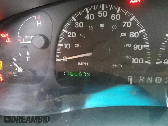 2001 Lincoln Navigator z VIN 5LMFU28R21LJ15849, wystawiony jako Copart lot #47623695 z przebiegiem 176 667 mil mil oraz Szkoda całkowita • Salvage title. Historia ofert i sprzedaży dostępna na DreamBid. Obrazek 9.