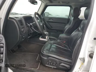 2009 Hummer H3 SUV with VIN 5GTEN13E298115856, listed as a Copart auction lot 81994024 with 303,563 mi miles and Clean Title. Bid and sale history available at carsss.com. Image 7.