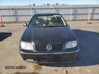 2003 Volkswagen Jetta Sedan GLS with VIN 3VWSK69M63M071701, listed as a Copart auction lot 82292284 with 162,303 mi miles and Salvage Title. Bid and sale history available at carsss.com. Image 5.