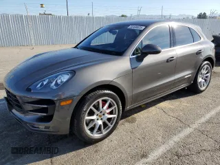 2015 Porsche Macan Turbo z VIN WP1AF2A53FLB94716, wystawiony jako Copart lot #50408635 z przebiegiem 41 352 mil mil oraz Szkoda całkowita • Salvage title. Historia ofert i sprzedaży dostępna na DreamBid. Obrazek 1.