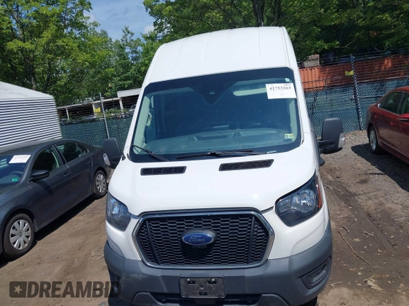 2022 Ford Transit Cargo z VIN 1FTBR3XG4NKA04700, wystawiony jako IAAI lot #42753263 z przebiegiem 80 467 mil mil oraz . Historia ofert i sprzedaży dostępna na DreamBid. Obrazek 12.