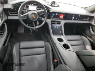 2022 Porsche Taycan 4S z VIN WP0BB2Y15NSA71463, wystawiony jako Copart lot #45126285 z przebiegiem 24 916 mil mil oraz Szkoda całkowita • Salvage title. Historia ofert i sprzedaży dostępna na DreamBid. Obrazek 8.