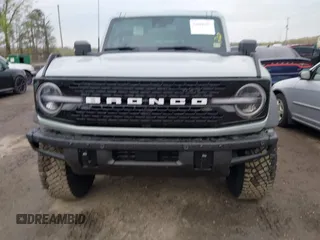 2024 Ford Bronco Wildtrak z VIN 1FMEE2BP4RLA65714, wystawiony jako IAAI lot #42028101 z przebiegiem 5478 mil mil oraz . Historia ofert i sprzedaży dostępna na DreamBid. Obrazek 12.