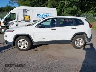 2016 Jeep Cherokee Sport with VIN 1C4PJMAB9GW143085, listed as a IAAI auction lot 42803158 with 268,076 mi miles and . Bid and sale history available at DreamBid. Image 14.