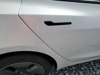 2023 Tesla Model 3 z VIN 5YJ3E1EA5PF544141, wystawiony jako Copart lot #56000435 z przebiegiem Nie podano mil oraz Szkoda całkowita • Salvage title. Historia ofert i sprzedaży dostępna na DreamBid. Obrazek 10.