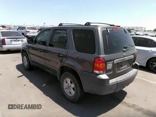 2006 Ford Escape XLS with VIN 1FMYU02Z66KA85731, listed as a IAAI auction lot 37093710 with 248,986 mi miles and . Bid and sale history available at DreamBid. Image 3.