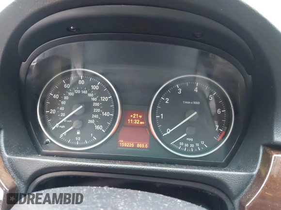 2011 BMW 3 Series 328i xDrive with VIN WBAPK7C59BA821214, listed as a IAAI auction lot 41293463 with 159,226 mi miles. Bid and sale history available at carsss.com. Image 7.