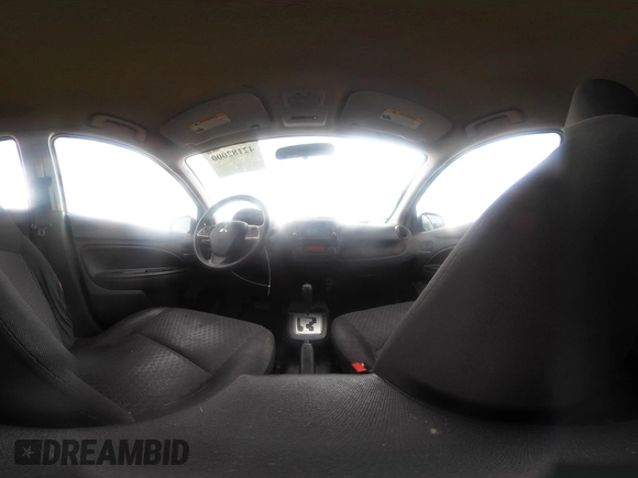 2020 Mitsubishi Mirage ES z VIN ML32A3HJ0LH003798, wystawiony jako IAAI lot #42182000 z przebiegiem 51 130 mil mil oraz . Historia ofert i sprzedaży dostępna na DreamBid. Obrazek 18.