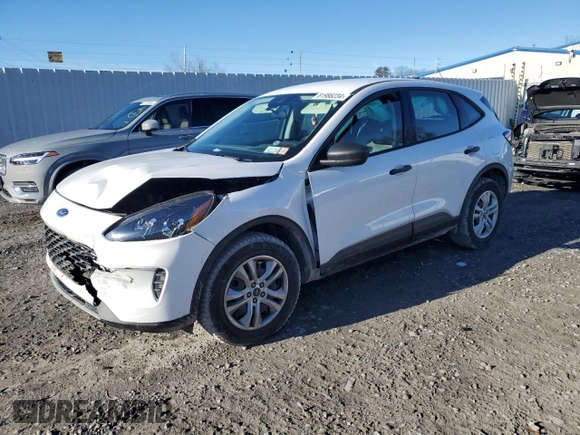 2022 Ford Escape S z VIN 1FMCU9F69NUA93016, wystawiony jako Copart lot #81986234 z przebiegiem 34 778 mil mil oraz Nie do naprawy • Non repairable. Historia ofert i sprzedaży dostępna na DreamBid. Obrazek 1.