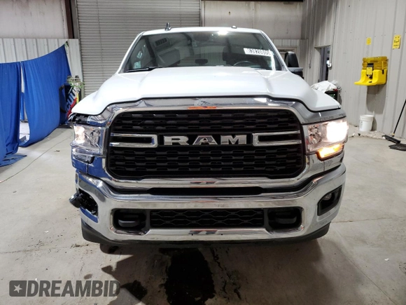 2024 Ram 2500 Big Horn with VIN 3C6UR5DL6RG244728, listed as a Copart auction lot 63820805 with 39,351 mi miles and Clean title. Bid and sale history available at DreamBid. Image 5.