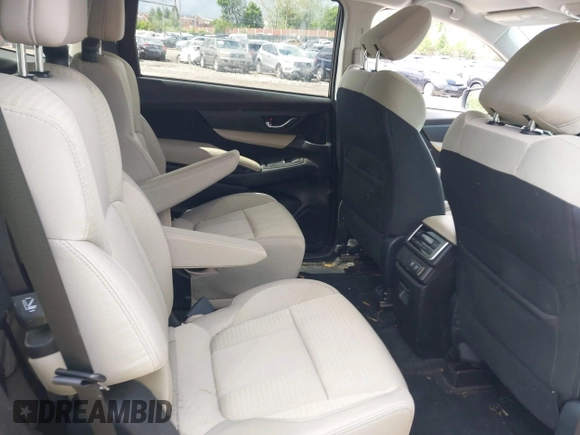 2020 Subaru Ascent Premium z VIN 4S4WMAFDXL3466046, wystawiony jako IAAI lot #42202373 z przebiegiem 53 370 mil mil oraz . Historia ofert i sprzedaży dostępna na DreamBid. Obrazek 8.