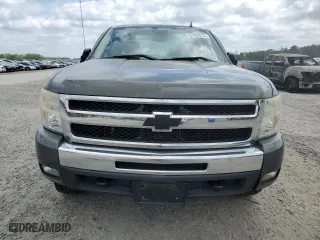 2011 Chevrolet Silverado 1500 LT with VIN 1GCRKSE32BZ383969, listed as a Copart auction lot 51664215 with 191,940 mi miles and Salvage Title. Bid and sale history available at carsss.com. Image 5.