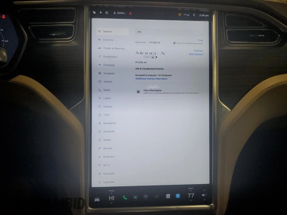 2016 Tesla Model X 70D z VIN 5YJXCBE20GF003018, wystawiony jako Copart lot #57671695 z przebiegiem 117 238 mil mil oraz Szkoda całkowita • Salvage title. Historia ofert i sprzedaży dostępna na DreamBid. Obrazek 9.