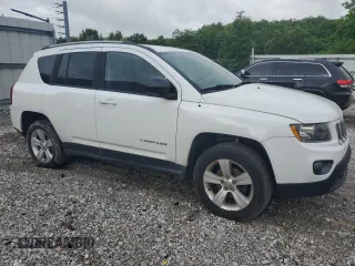 2016 Jeep Compass Sport with VIN 1C4NJCBA1GD634186, listed as a Copart auction lot 56021055 with 118,450 mi miles and Clean Title. Bid and sale history available at DreamBid. Image 4.