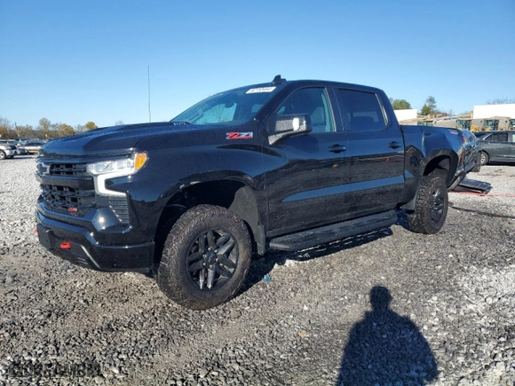 2024 Chevrolet Silverado 1500 LT Trail Boss with VIN 3GCUDFEL2RG379667, listed as a Copart auction lot 82153464 with 5,230 mi miles and Salvage Title. Bid and sale history available at carsss.com. Image 1.