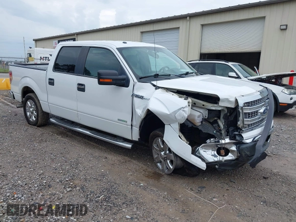 2014 Ford F-150 XL with VIN 1FTFW1CT0EKF51223, listed as a IAAI auction lot 42117076 with 176,505 mi miles. Bid and sale history available at carsss.com. Image 1.
