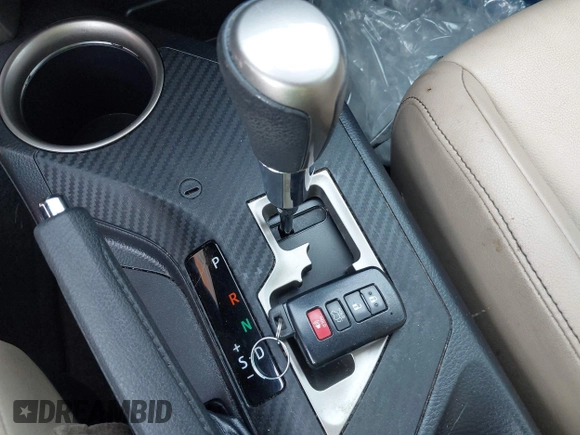 2013 Toyota RAV4 Limited with VIN 2T3YFREV5DW020014, listed as a IAAI auction lot 42747067 with 159,098 mi miles and . Bid and sale history available at DreamBid. Image 11.