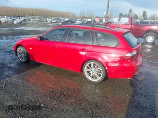 2007 BMW 3 Series 328xi с VIN WBAVT73507FZ36976, выставлен на аукционе IAAI как лот 41647516 с пробегом 157 049 миль миль и . История ставок и продаж доступна на DreamBid. Изображение 3.