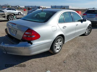 2006 Mercedes-Benz E-Class 3.5L with VIN WDBUF56J86A795135, listed as a IAAI auction lot 41286605 with 162,463 mi miles. Bid and sale history available at carsss.com. Image 4.