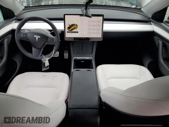 2024 Tesla Model Y Performance with VIN 7SAYGDEF1RF028278, listed as a Copart auction lot 48900935 with 41,606 mi miles and Salvage Title. Bid and sale history available at DreamBid. Image 8.
