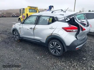 2020 Nissan Kicks SR with VIN 3N1CP5DV9LL555759, listed as a IAAI auction lot 41627061 with 89,620 mi miles. Bid and sale history available at carsss.com. Image 3.