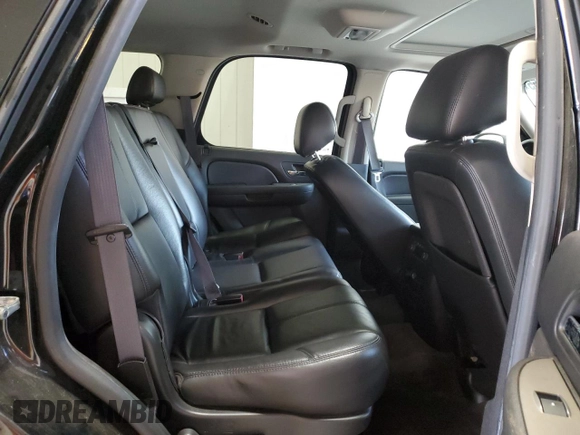 2010 Chevrolet Tahoe LT z VIN 1GNUKBE01AR176625, wystawiony jako Copart lot #59802355 z przebiegiem 99 056 mil mil oraz Czysty tytuł • Clean title. Historia ofert i sprzedaży dostępna na DreamBid. Obrazek 11.