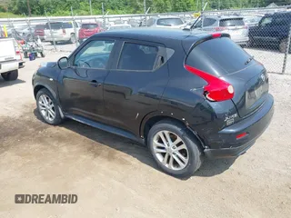 2013 Nissan Juke SL z VIN JN8AF5MV0DT214386, wystawiony jako IAAI lot #42521301 z przebiegiem 145 893 mil mil oraz . Historia ofert i sprzedaży dostępna na DreamBid. Obrazek 3.