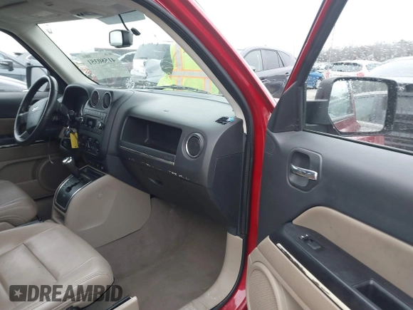2009 Jeep Patriot z VIN 1J8FT48B39D184279, wystawiony jako IAAI lot #41580351 z przebiegiem 205 118 mil mil oraz . Historia ofert i sprzedaży dostępna na DreamBid. Obrazek 5.