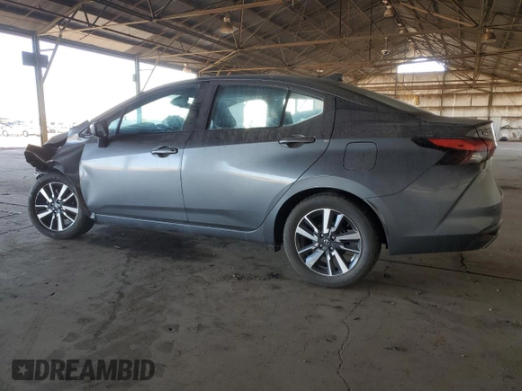 2021 Nissan Versa SV z VIN 3N1CN8EV4ML853935, wystawiony jako Copart lot #66657015 z przebiegiem 66 184 mil mil oraz Czysty tytuł • Clean title. Historia ofert i sprzedaży dostępna na DreamBid. Obrazek 2.