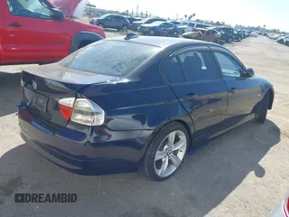 2007 BMW 3 Series 328i with VIN WBAVC53537FZ80622, listed as a IAAI auction lot 41923438 with 112,954 mi miles and . Bid and sale history available at carsss.com. Image 4.