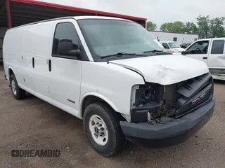 2014 GMC Savana Cargo z VIN 1GTW7GCA9E1910167, wystawiony jako IAAI lot #42406532 z przebiegiem 184 087 mil mil oraz . Historia ofert i sprzedaży dostępna na DreamBid. Obrazek 1.