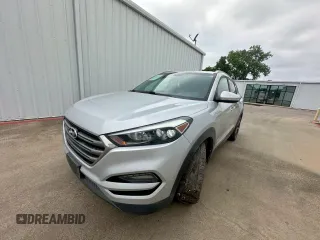 2016 Hyundai Tucson Limited z VIN KM8J33A22GU154995, wystawiony jako Copart lot #60001865 z przebiegiem 170 291 mil mil oraz Czysty tytuł • Clean title. Historia ofert i sprzedaży dostępna na DreamBid. Obrazek 2.