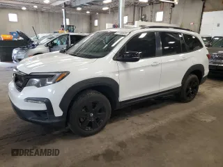 2022 Honda Pilot TrailSport z VIN 5FNYF6H80NB082609, wystawiony jako Copart lot #61190555 z przebiegiem 32 069 mil mil oraz Nie do naprawy • Non repairable. Historia ofert i sprzedaży dostępna na DreamBid. Obrazek 1.