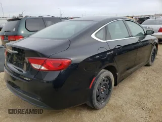 2016 Chrysler 200 LX with VIN 1C3CCCFB4GN122733, listed as a Copart auction lot 31711688 with 28,800 mi miles and Salvage Title. Bid and sale history available at carsss.com. Image 4.