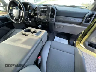 2019 Ford F-550 XL with VIN 1FDUF5GY2KEE44149, listed as a Copart auction lot 51545425 with 127,207 mi miles and Clean Title. Bid and sale history available at carsss.com. Image 9.