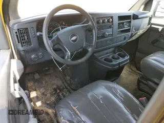 2008 Chevrolet Express Cargo с VIN 1GCFG15X381179884, выставлен на аукционе Copart как лот 45598335 с пробегом 302 445 миль миль и Чистый • Clean title. История ставок и продаж доступна на DreamBid. Изображение 8.