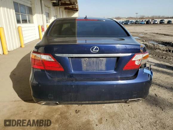 2012 Lexus LS 460 z VIN JTHCL5EF6C5015378, wystawiony jako Copart lot #49617005 z przebiegiem 146 702 mil mil oraz Szkoda całkowita • Salvage title. Historia ofert i sprzedaży dostępna na DreamBid. Obrazek 6.