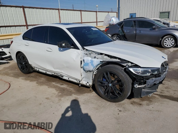 2022 BMW 3 Series M340i with VIN 3MW5U7J0XN8C26736, listed as a Copart auction lot 76893894 with 24,264 mi miles and Clean Title. Bid and sale history available at carsss.com. Image 4.