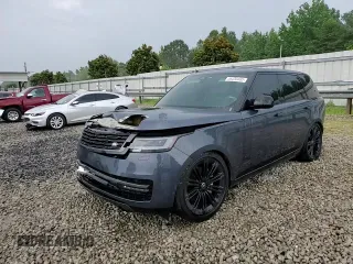 2025 Land Rover Range Rover SE with VIN SALKP9FU4SA284208, listed as a Copart auction lot 55233495 with 10,801 mi miles and Salvage title. Bid and sale history available at DreamBid. Image 14.