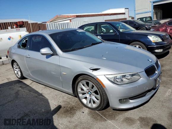 2012 BMW 3 Series 328i with VIN WBAKE5C51CJ106614, listed as a Copart auction lot 68272274 with 86,462 mi miles and Salvage Title. Bid and sale history available at carsss.com. Image 4.