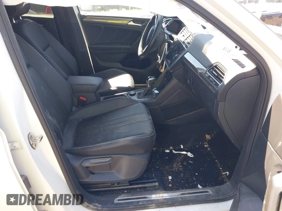 2022 Volkswagen Tiguan SE R-Line Black с VIN 3VV8B7AXXNM095478, выставлен на аукционе IAAI как лот 42056142 с пробегом 24 609 миль миль и . История ставок и продаж доступна на DreamBid. Изображение 5.