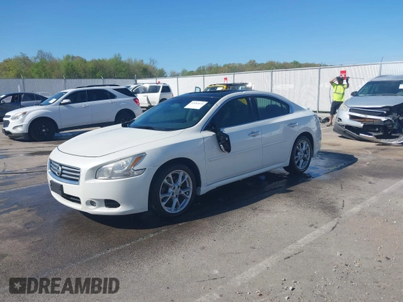 2014 Nissan Maxima SV z VIN 1N4AA5AP6EC914839, wystawiony jako IAAI lot #42084641 z przebiegiem 178 450 mil mil oraz . Historia ofert i sprzedaży dostępna na DreamBid. Obrazek 17.