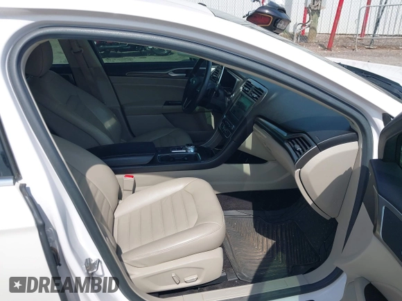 2017 Ford Fusion SE with VIN 3FA6P0HD4HR109947, listed as a IAAI auction lot 42288820 with 103,218 mi miles and . Bid and sale history available at DreamBid. Image 5.